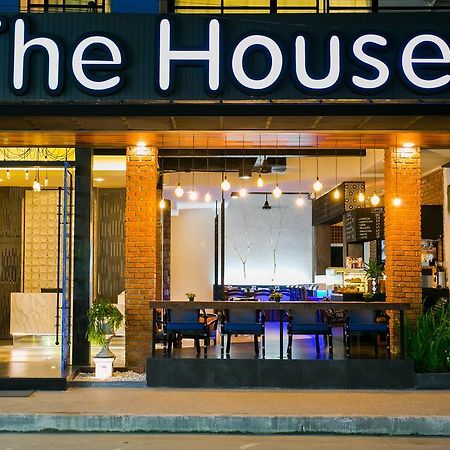 The House Patong Hotel Kültér fotó